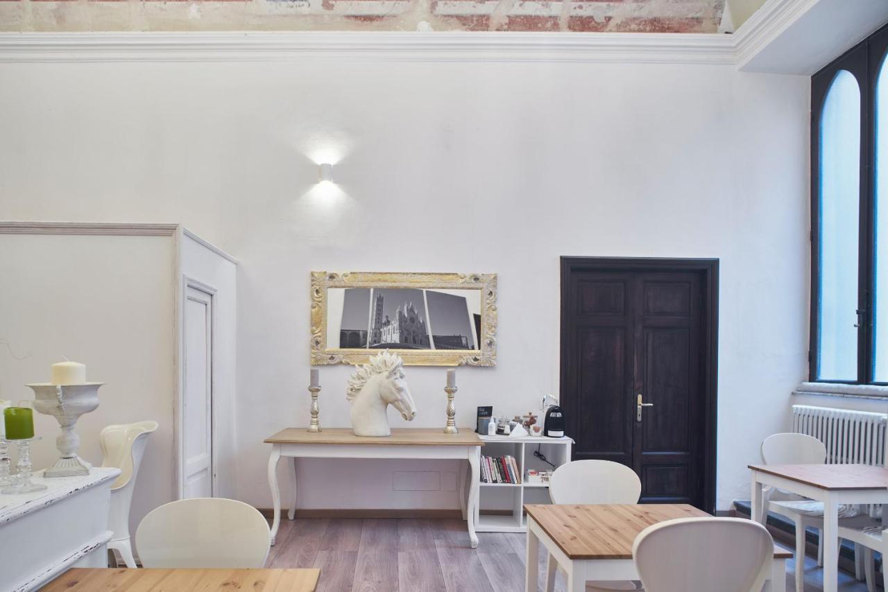 Palazzo Del Magnifico B&B Сиена Экстерьер фото