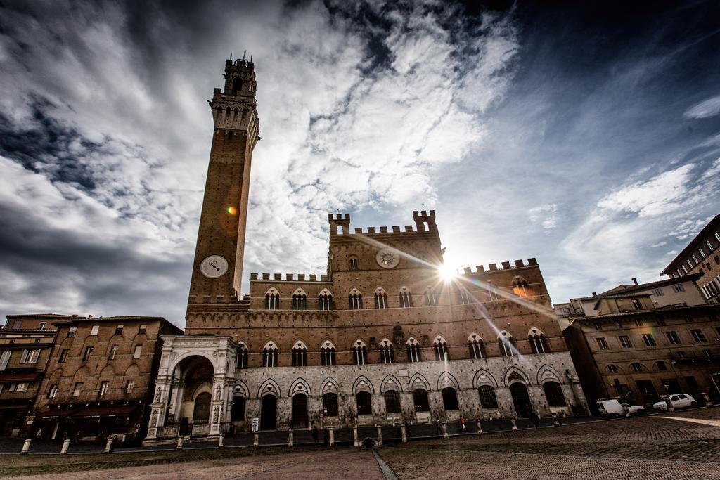 Palazzo Del Magnifico B&B Сиена Экстерьер фото
