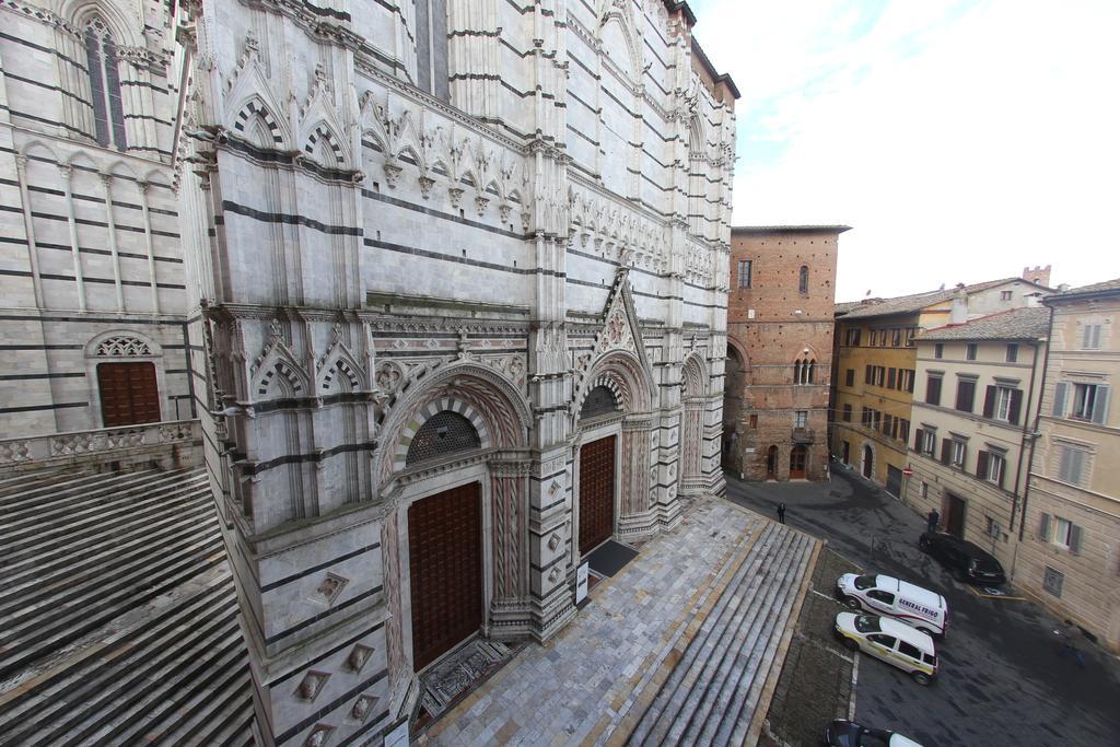 Palazzo Del Magnifico B&B Сиена Экстерьер фото